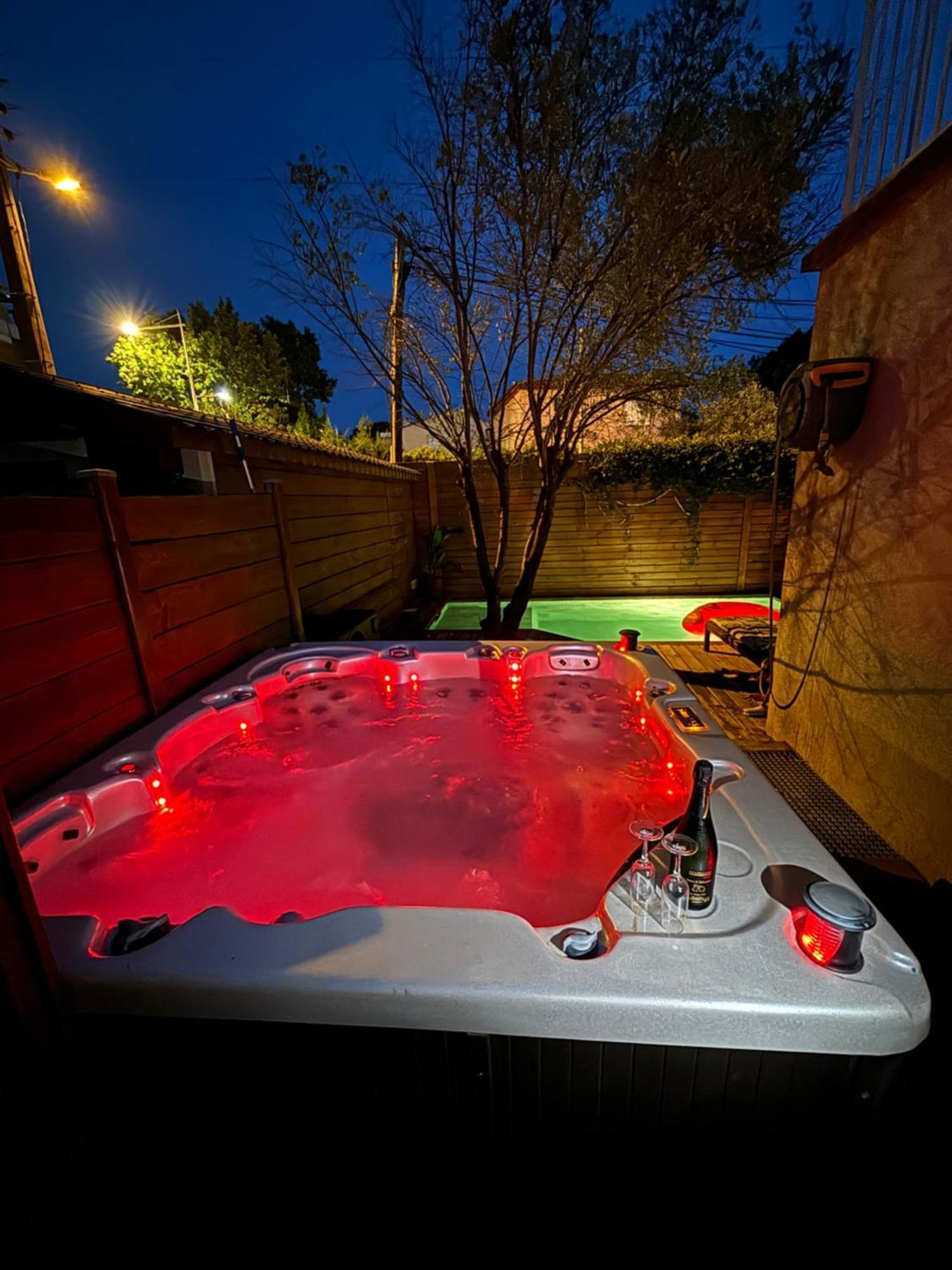 Maison Avec Piscine Et Jacuzzi Proche Des Plages Тулон Экстерьер фото